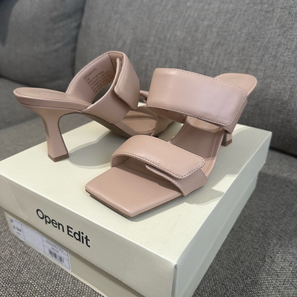 Women's Tan Heeled Sandals - Size 8.5